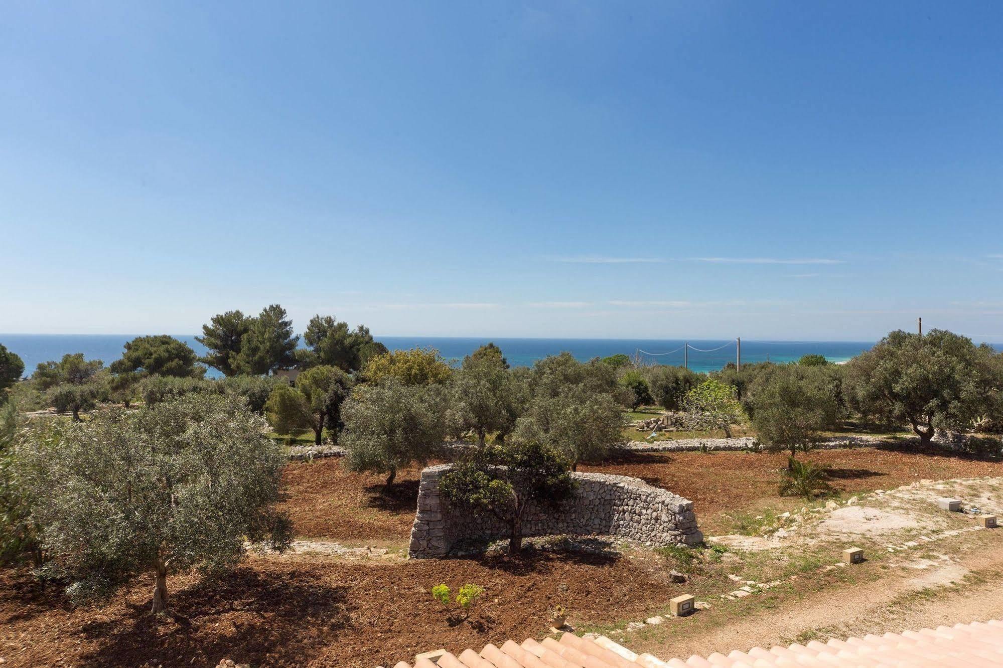 Вилла Trulli Le Scalelle Морчано-ди-Леука Экстерьер фото